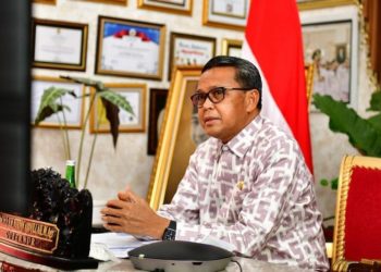 Di Indonesia, Gubernur Bergelar Profesor Ditangkap KPK Karena Diduga Korupsi