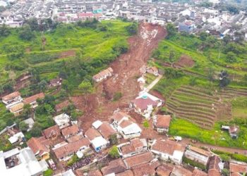 Alih Fungsi Kawasan, Biang Malapetaka Banjir dan Longsor di Indonesia