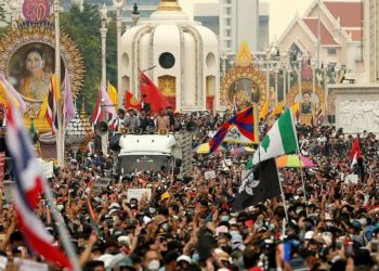 Gerakan Reformasi Total di Thailand, Ratusan Demonstran Terluka