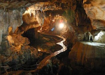 Tambang Emas Ancam Ekosistem Karst di Trenggalek