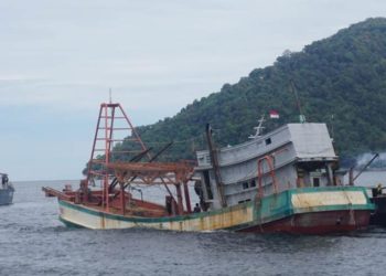 Indonesia Tenggelamkan 4 Kapal Vietnam Pencuri Ikan