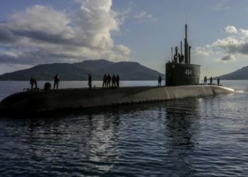 Indonesian Navy Submarine KRI Ardadedali Arrives at Ranai Naval Base, South China Sea