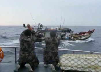 Indonesia Kembali Lumpuhkan 2 Kapal Vietnam Pencuri Teripang di Laut Natuna Utara