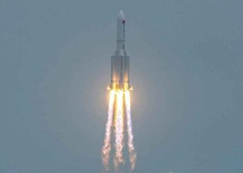 Roket China Terbakar dan Serpihannya Jatuh di Dekat Maladewa, NASA Angkat Bicara