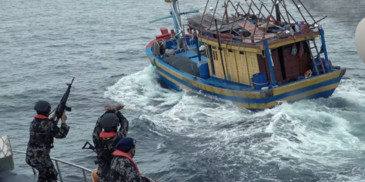 Indonesia Ringkus 6 Kapal Ikan Vietnam di Laut Natuna Saat Masa Libur Lebaran