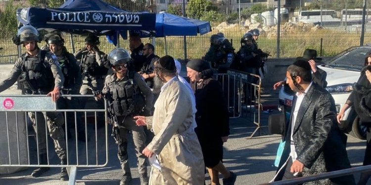Militer Israel Serang Demonstran di Yerusalem