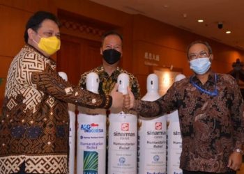 Solidaritas Covid-19, Indonesia Kirim Lagi 2.000 Tabung Gas Oksigen ke India