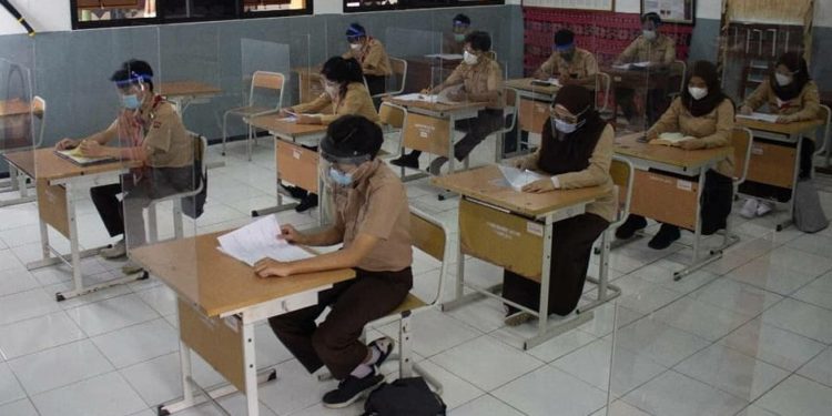 Covid-19 Terkendali, 226 Sekolah di Jakarta Mulai Eksperimen Pembelajaran Tatap Muka