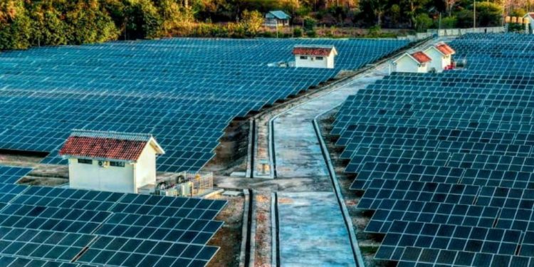 Tinggalkan Energi Fosil, Indonesia Mulai Beralih ke Energi Terbarukan