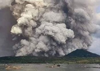 Gunung Taal di Filipina Semburkan Gas Beracun, Ribuan Warga Mengungsi