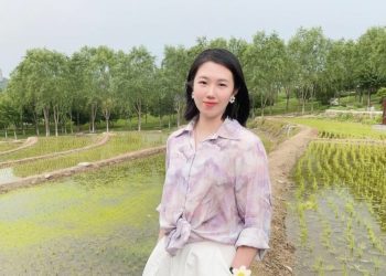 Ariana, Vlogger yang Konsen Mengangkat Budaya China dan Indonesia