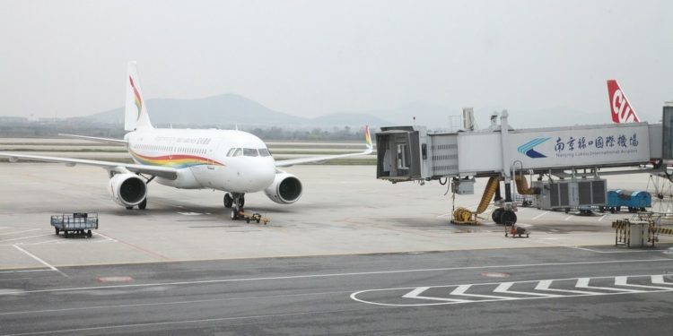 Petugas Terpapar Covid-19, Ratusan Penerbangan di Bandara Nanjing China Dibatalkan