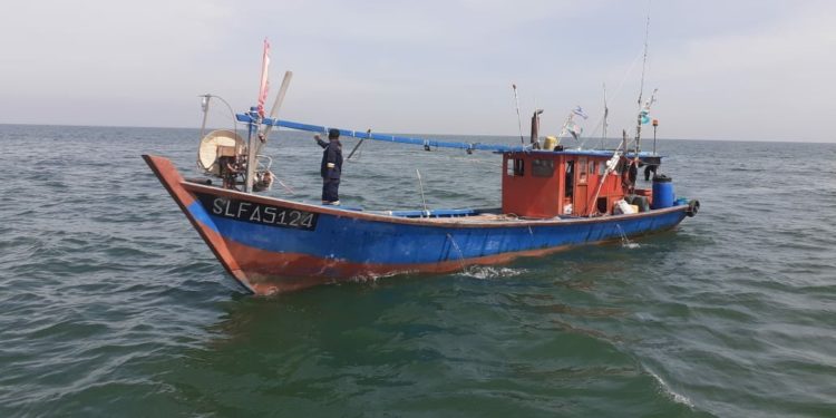 Dua Kapal Trawl Asal Malaysia Ditangkap di Selat Malaka