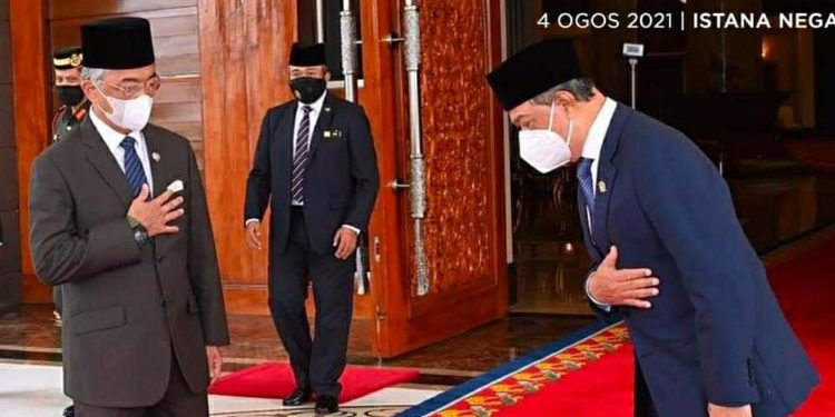 Krisis Legitimasi, Kekuasaan PM Malaysia Muhyiddin Diujung Tanduk