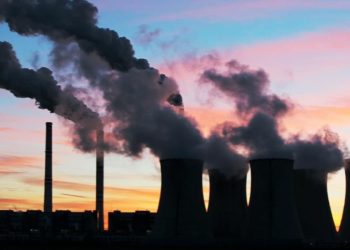 Bumi dalam Ancaman Bencana Iklim Ekstrem akibat Emisi Karbon