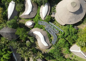 Huawei Dukung Green School Bali Melalui Hibah Inverter Energi Surya
