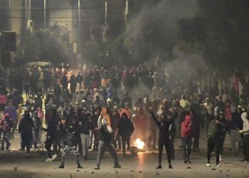Tunisia Bergejolak, Ribuan Rakyat Sipil Protes Presiden Saied