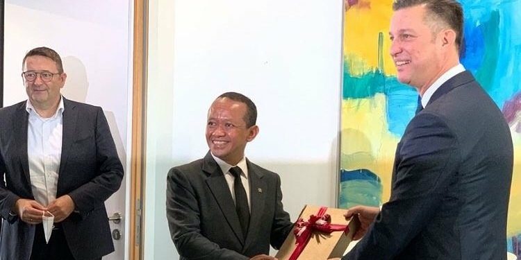 Menanti Volkswagen Wujudkan Investasi Baterai Mobil Listrik di Indonesia