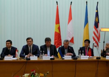 Pusat Studi ASEAN Resmi Berdiri di Universitas Terbaik di Ukraina