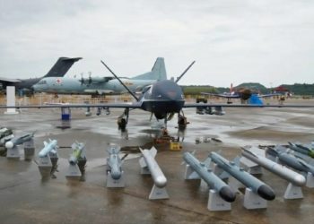Jet Tempur China Simulasi Menjatuhkan Bom dan Sebar Ranjau di Laut China Selatan