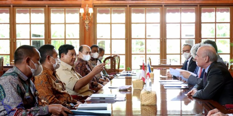 Naval Group Prancis Bertemu Menhan Prabowo, Bahas Kerjasama Kapal Selam