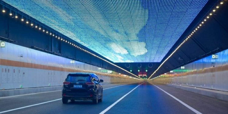 Investasi USD1,56 Miliar, China Mulai Operasikan Terowongan Jalan Raya Bawah Air 1
