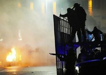 Gejolak di Kazakhstan: 8 Aparat Tewas, Bandara Lumpuh Total