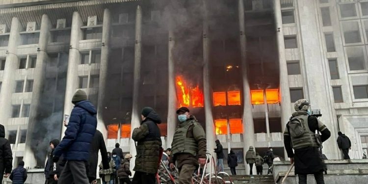Kazakhstan Kian Mencekam, Puluhan Demonstran Tewas