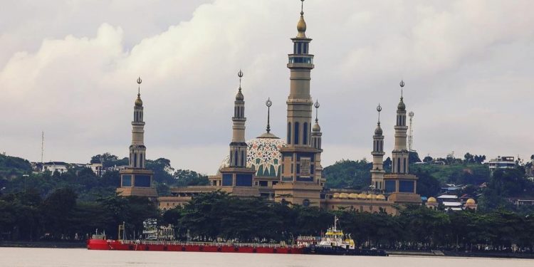 Samarinda Tawarkan Wisata Susur Sungai Mahakam dan Jejak Sejarah Bagi Traveler 1