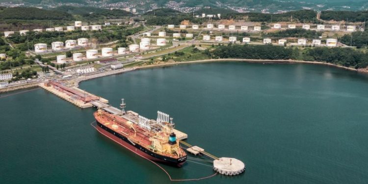 Rusia Siap Pasok Minyak dan Gas Besar-besaran untuk China