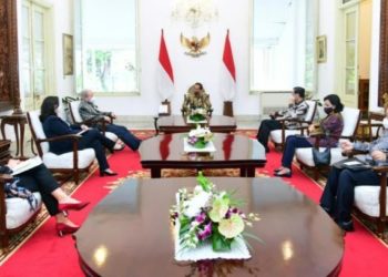 Jokowi dan Delegasi World Bank Bahas Transisi Energi dan Perubahan Iklim