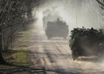 NATO Mulai Aktifkan Kekuatan Pasukan Darat, Udara dan Laut