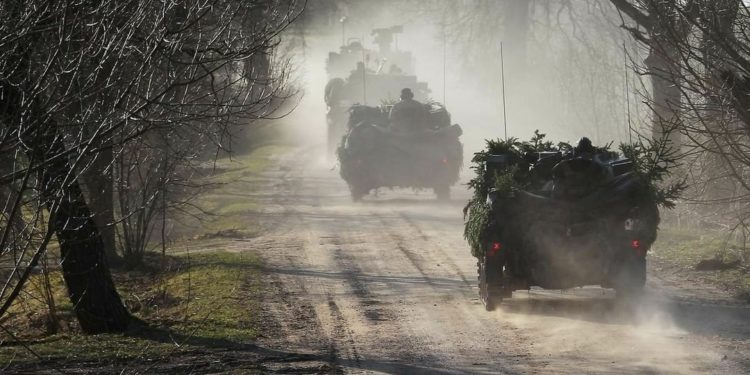 NATO Mulai Aktifkan Kekuatan Pasukan Darat, Udara dan Laut
