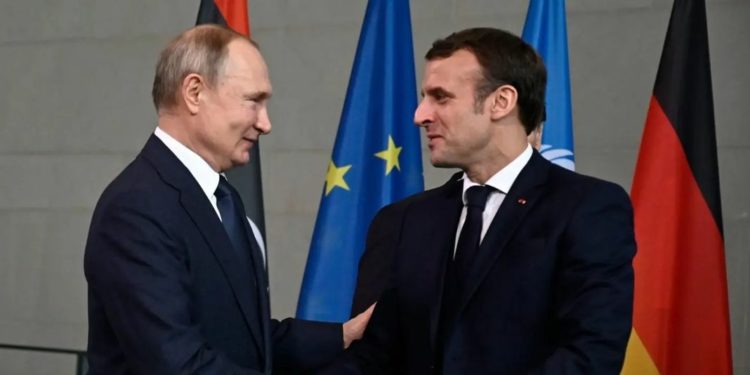 Macron Khawatir Hal Terburuk akan Terjadi di Ukraina