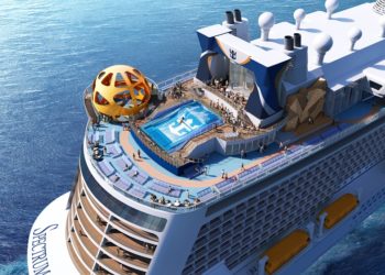 Terbesar di Asia, Kapal Penuh Aksi SPECTRUM OF THE SEAS, Tiba Lebih Awal di Singapura