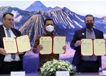 Investasi Rp71,8 Triliun, PLTS Terbesar di Dunia akan Dibangun di Riau