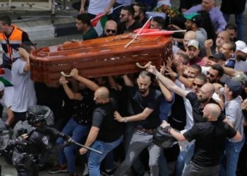 Biadab! Polisi Israel Serang Pengantar Jenazah Jurnalis AlJazeera
