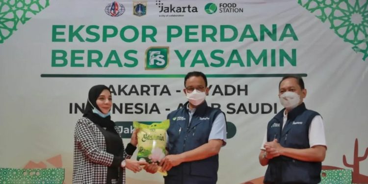 Anies Lepas Ekspor 19 Ton Beras Jakarta ke Arab Saudi
