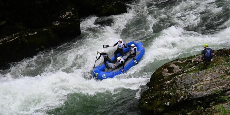 Tim Arung Jeram Indonesia Juara di World Rafting Championship 2022 1