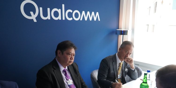 Menko Airlangga dan CEO Qualcomm Bahas Peluang Investasi Digital di Indonesia