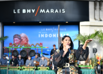 Anggun C Sasmi Bawa Produk UMKM Indonesia Menembus Pusat Perbelanjaan di Paris