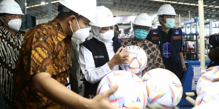 Indonesia Bangga, Bola yang Dipakai di Piala Dunia Qatar Diproduksi dari Madiun 1