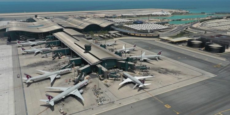 Bandara di Qatar Dilaporkan Krisis Staf untuk Layani Penerbangan Piala Dunia 2022 1