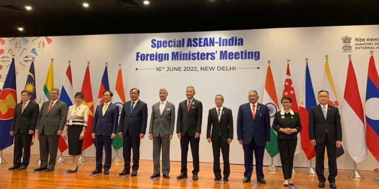ASEAN-India Tinjau Status Kemitraan