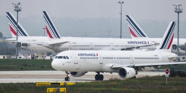 Pekerja Mogok Kerja, Penerbangan di Bandara Paris Lumpuh   1