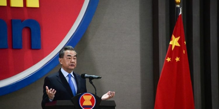China Ingatkan ASEAN Tidak Jadi Bidak Catur Kekuatan Besar 1