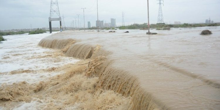 BENCANA IKLIM: Hampir 1000 Warga di Pakistan Tewas akibat Banjir 1