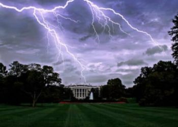 Area Gedung Putih di Washington Disambar Petir, 3 Orang Tewas