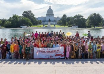 ‘Kebaya Goes to UNESCO’, Diaspora Indonesia di Washington Gelar Parade “Cantik Berkebaya”