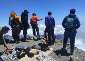 Asyik Foto Selfie, Pendaki asal Israel Tewas di Gunung Rinjani